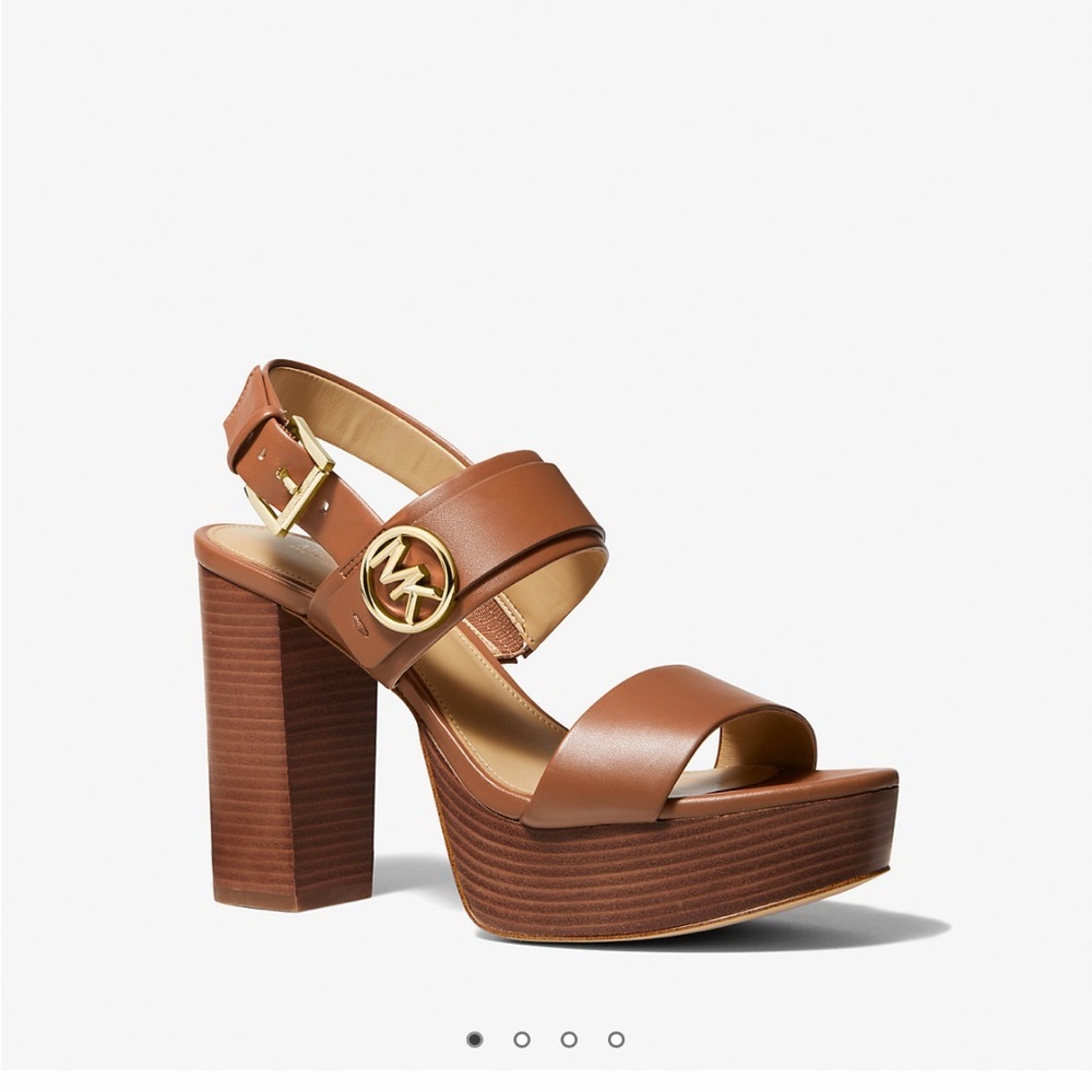 Michael Kors - Carmen Platform Sandal
Color: Brown
